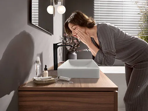 Смеситель для раковины Hansgrohe Vivenis 250 чёрный матовый 75042670