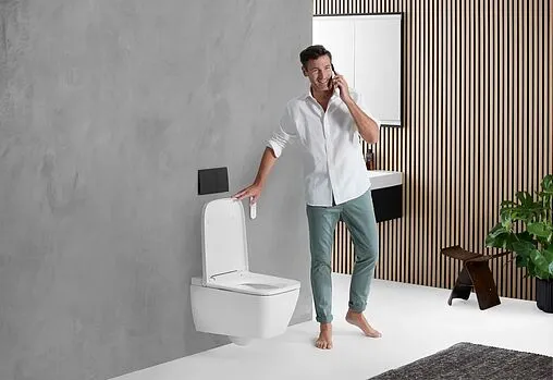 Умный унитаз-биде подвесной безободковый Geberit AquaClean Sela белый 146.250.01.1