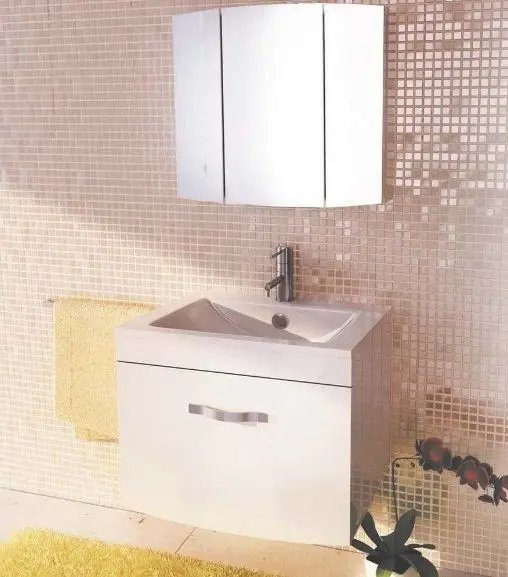 Шкаф-зеркало Comforty Лаура 75-3 белый 00003121083CF Шкаф-зеркало Comforty Лаура 75-3 белый 00003121083CF, 3