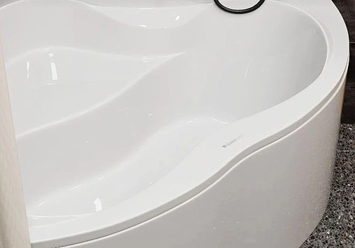 Ванна акриловая Vagnerplast Iris 143x143 VPBA143IRI3X-04