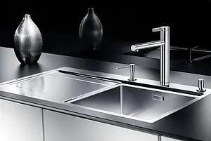 Смеситель для кухни с выдвижным изливом Blanco Linee-S хром 517591 Смеситель для кухни с выдвижным изливом Blanco Linee-S хром 517591, 3