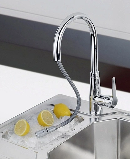 Смеситель для кухни с выдвижным изливом Teka VTK 938 хром 249380210