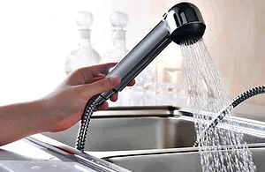 Смеситель для кухни с выдвижным изливом Lemark Luna хром LM4150C Смеситель для кухни с выдвижным изливом Lemark Luna хром LM4150C, 5