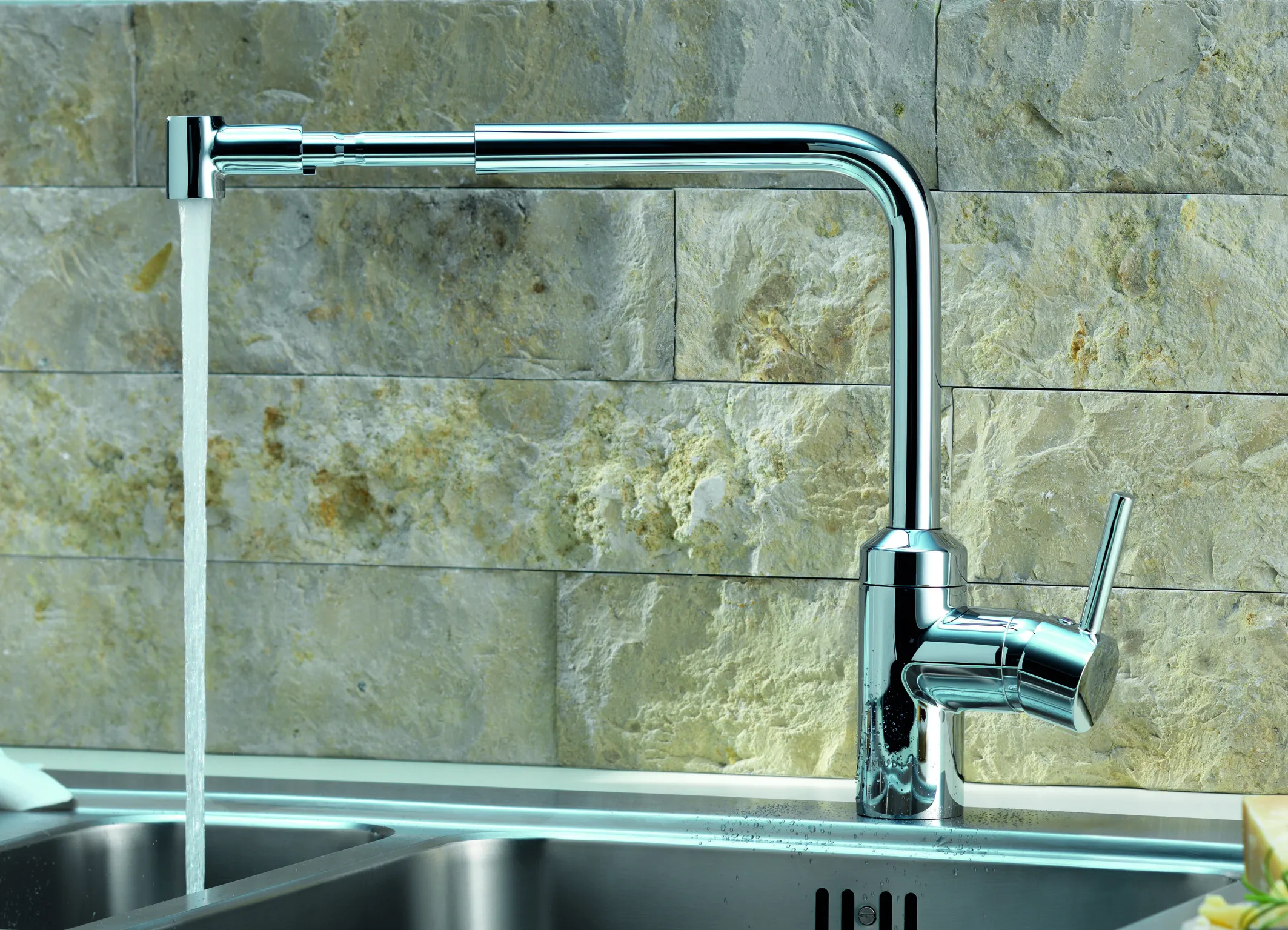 Смеситель для кухни с выдвижным изливом Kludi L-ine хром 428210577