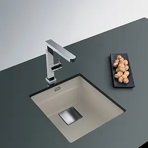 Мойка кухонная Franke Kubus 2 KNG 110-37 оникс 125.0512.449, 3