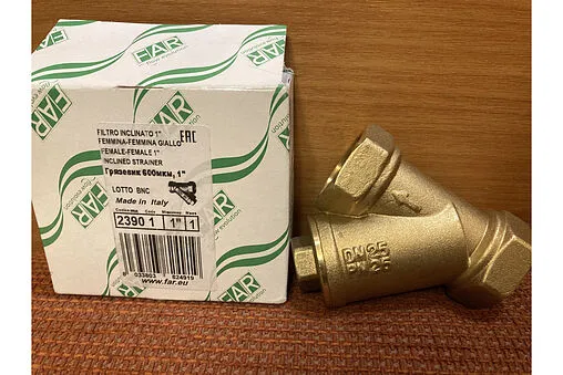 Фильтр угловой сетчатый 1&quot;в x 1&quot;в Far FA 2390 1