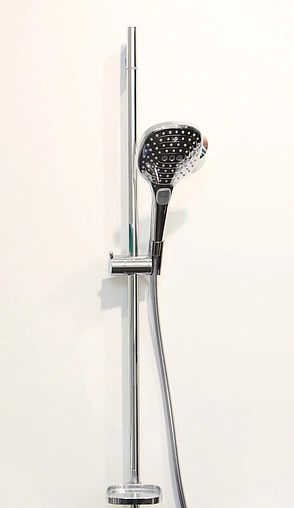 Душевая стойка Hansgrohe Raindance Select E 120 3jet 65см хром 26620000 Душевая стойка Hansgrohe Raindance Select E 120 3jet 65см хром 26620000