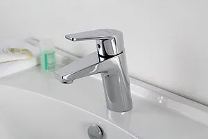 Смеситель для раковины Bravat Line хром F15299C-1 Смеситель для раковины Bravat Line хром F15299C-1, 3