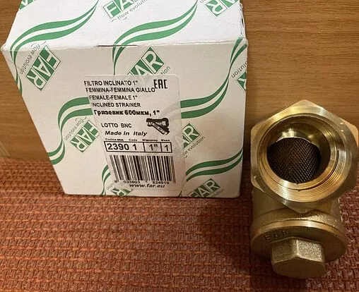 Фильтр угловой сетчатый 1&quot;в x 1&quot;в Far FA 2390 1