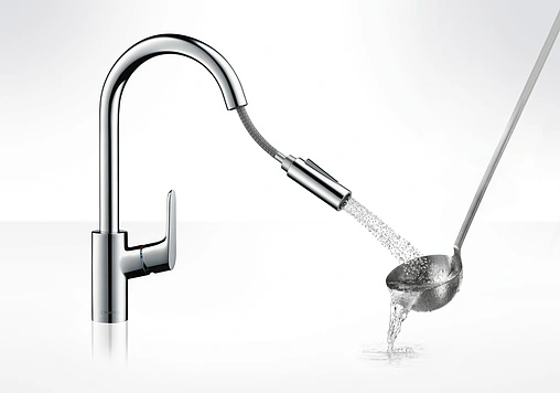 Смеситель для кухни с выдвижным изливом Hansgrohe Focus M41 240 2jet хром 31815000
