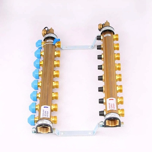 Группа коллекторная без расходомеров 8 отводов 1&quot;в/в x ¾&quot;ек Watts HKV 10004184