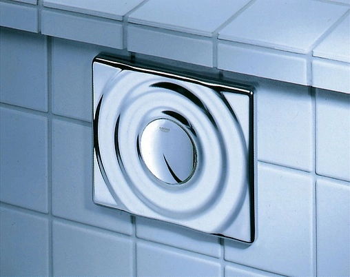 Клавиша смыва для унитаза Grohe Surf 37063000 хром глянцевый