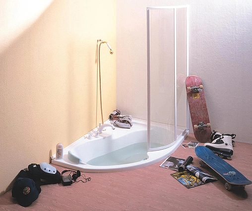 Ванна акриловая Ravak ROSA 140x105 P CV01000000