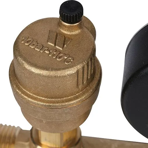 Группа безопасности котла до 40 кВт 1&quot; 2.5 бар Buderus KSS 7747304827