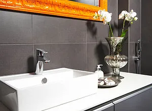 Смеситель для раковины с гигиеническим душем Oras Cubista хром 2812F Смеситель для раковины с гигиеническим душем Oras Cubista хром 2812F, 4