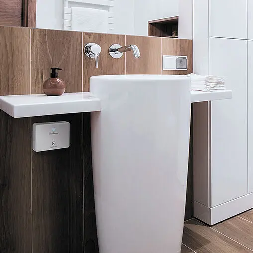 Водонагреватель проточный электрический Electrolux NPX 8 Aquatronic Digital Pro