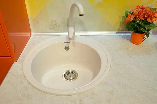 Мойка кухонная GranFest Rondo R-520 белый