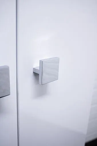 Шкаф-пенал напольный Айсберг Мега 55 белый DM4607P