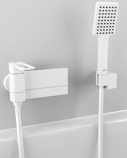 Смеситель для ванны IDDIS Slide белый матовый SLIWT00i02