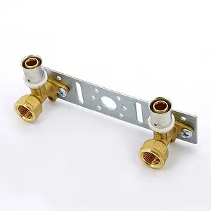 Монтажная планка с водорозетками пресс 20мм x ½"в Uni-fitt 712G7200 Монтажная планка с водорозетками пресс 20мм x ½"в Uni-fitt 712G7200, 4