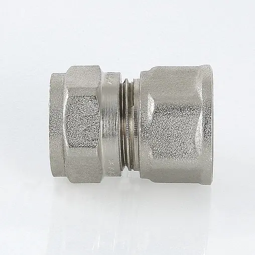 Муфта компрессионная переходная 20мм x ½"в Valtec VTm.302.N.002004 Муфта компрессионная переходная 20мм x ½"в Valtec VTm.302.N.002004