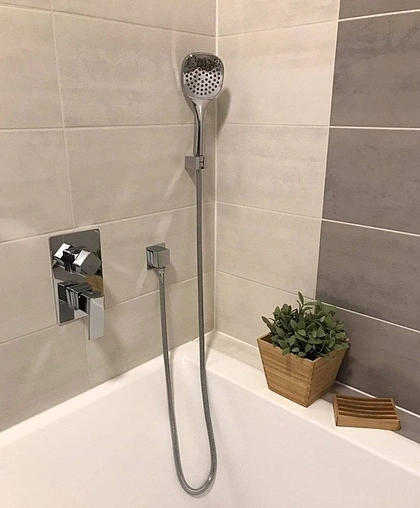 Смеситель для ванны скрытого монтажа Rav Slezak Loira хром LR586K