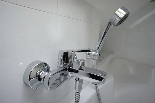 Смеситель для ванны Kludi Logo Neo хром 376810575 Смеситель для ванны Kludi Logo Neo хром 376810575