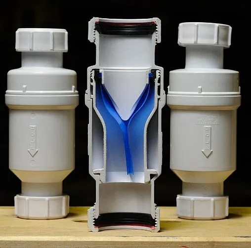 Самозакрывающийся сливной клапан Mc Alpine белый MRNRV32-PB