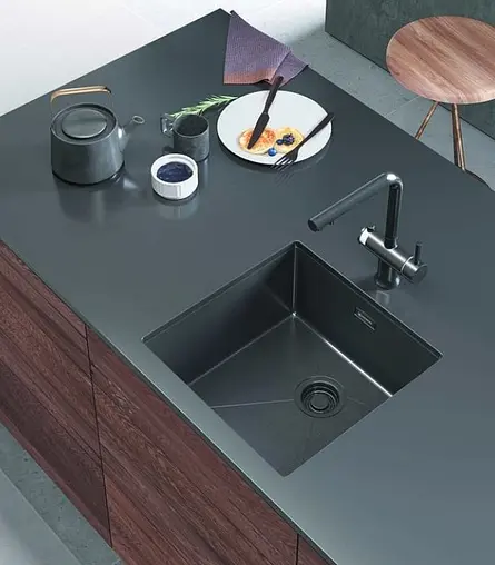 Мойка кухонная Omoikiri Taki 44-U/IF-GM вороненая сталь 4973521