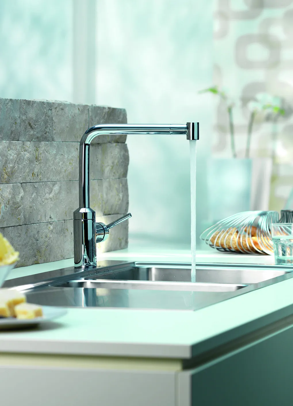 Смеситель для кухни с выдвижным изливом Kludi L-ine хром 428210577