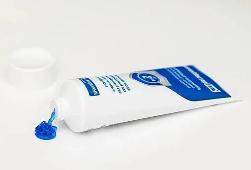 Клей-герметик анаэробный 35г синий СантехМастер Гель 61047