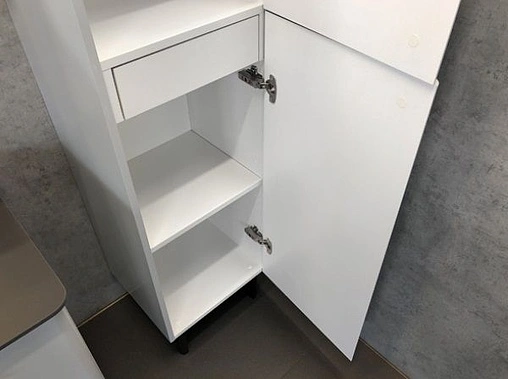 Шкаф-пенал напольный Comforty Сорренто 40 светло-серый 00-00000818CF Шкаф-пенал напольный Comforty Сорренто 40 светло-серый 00-00000818CF