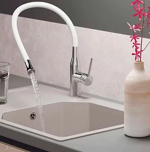 Смеситель для кухни с гибким изливом Omoikiri Yatomi-BN-WH нержавеющая сталь/белый 4994250, 4