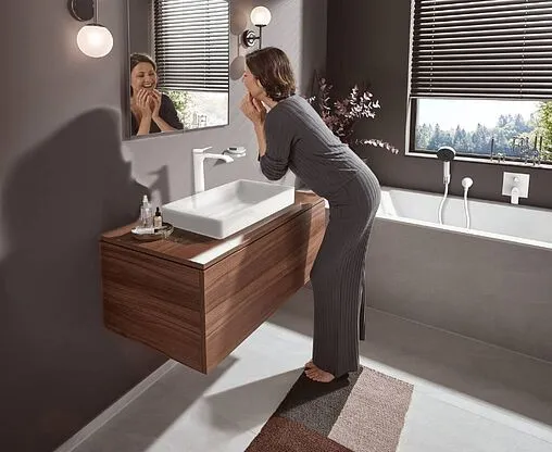 Смеситель для раковины Hansgrohe Vivenis 250 белый матовый 75040700 Смеситель для раковины Hansgrohe Vivenis 250 белый матовый 75040700