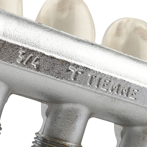 Коллектор регулирующий проходной 5 отводов ¾&quot;в/н x ½&quot;к Tiemme MAXIMA 1860010