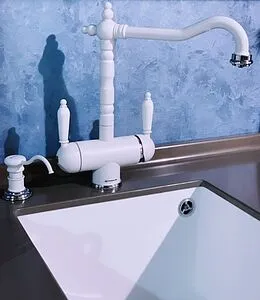 Смеситель для кухни с подключением к фильтру Omoikiri Amagasaki-WH белый 4994068 Смеситель для кухни с подключением к фильтру Omoikiri Amagasaki-WH белый 4994068, 4