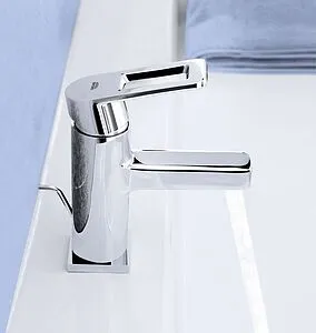 Смеситель для раковины Grohe Quadra хром 32632000 Смеситель для раковины Grohe Quadra хром 32632000, 3