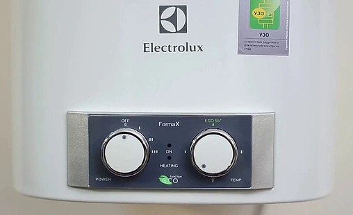Водонагреватель накопительный электрический Electrolux EWH 30 Formax