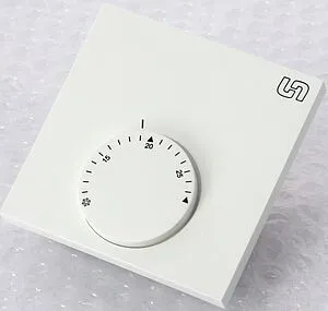 Проводной комнатный терморегулятор НЗ 230В Uni-fitt белый 340M1000, 3