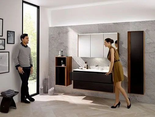 Шкаф-пенал подвесной VitrA Metropole 40 L черное акриловое стекло/сливовое дерево 58208 Шкаф-пенал подвесной VitrA Metropole 40 L черное акриловое стекло/сливовое дерево 58208