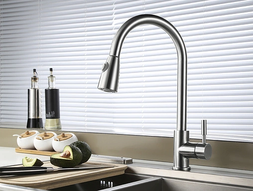 Смеситель для кухни с выдвижным изливом BelBagno Nova нержавеющая сталь BB-LAM31-IN