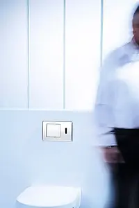 Клавиша смыва для унитаза с ИК-датчиком от сети 12 В TECEplanus 9240353 хром глянцевый Клавиша смыва для унитаза с ИК-датчиком от сети 12 В TECEplanus 9240353 хром глянцевый, 2