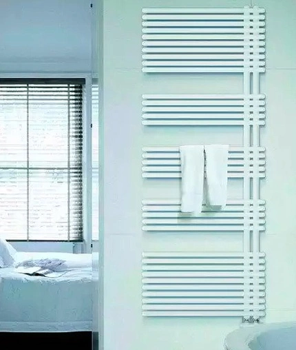 Полотенцесушитель водяной лесенка Lazzarini Garda 1132х500 белый 388579