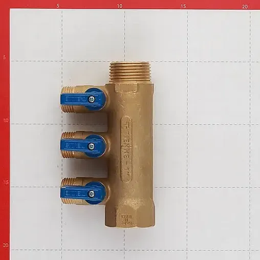 Коллектор запорный проходной 3 отвода 1"в/н x ½"к Tiemme NINO 1820005