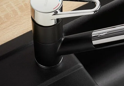 Смеситель для кухни с выдвижным изливом Blanco Blancowega-S II антрацит/хром 526420