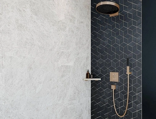 Лейка ручного душа Hansgrohe Rainfinity 100 1jet EcoSmart хром/графит 26867000