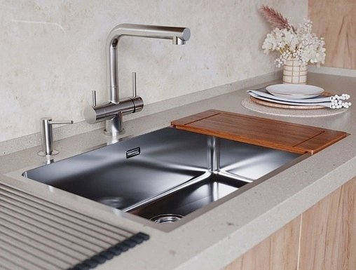 Смеситель для кухни с подключением к фильтру и выдвижным изливом Omoikiri Takamatsu-S-BN нержавеющая сталь 4994346