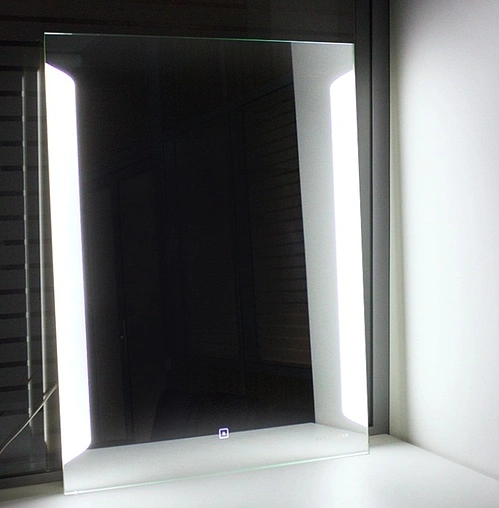 Зеркало с подсветкой Sanita Luxe Quadro 60 QDR60SLMRPCS0010