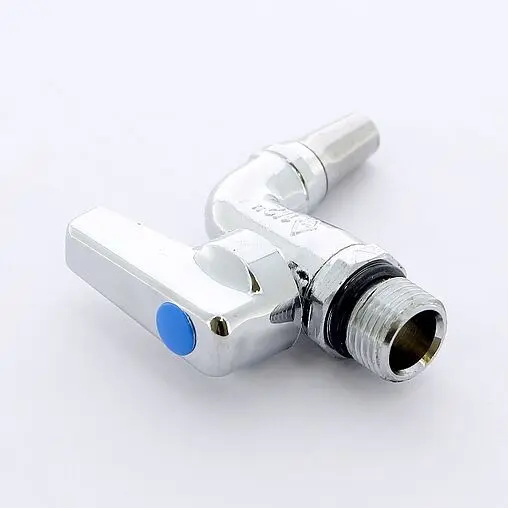 Кран шаровый со штуцером ½"н Bugatti Alaska 06810005