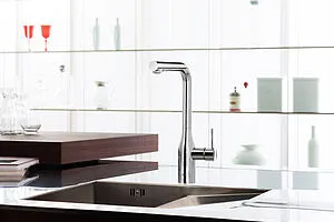 Смеситель для кухни с выдвижным изливом Grohe Essence New хром 30270000 Смеситель для кухни с выдвижным изливом Grohe Essence New хром 30270000, 4
